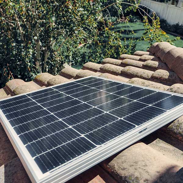 electricista instalación de placas solares fotovoltaicas Oviedo